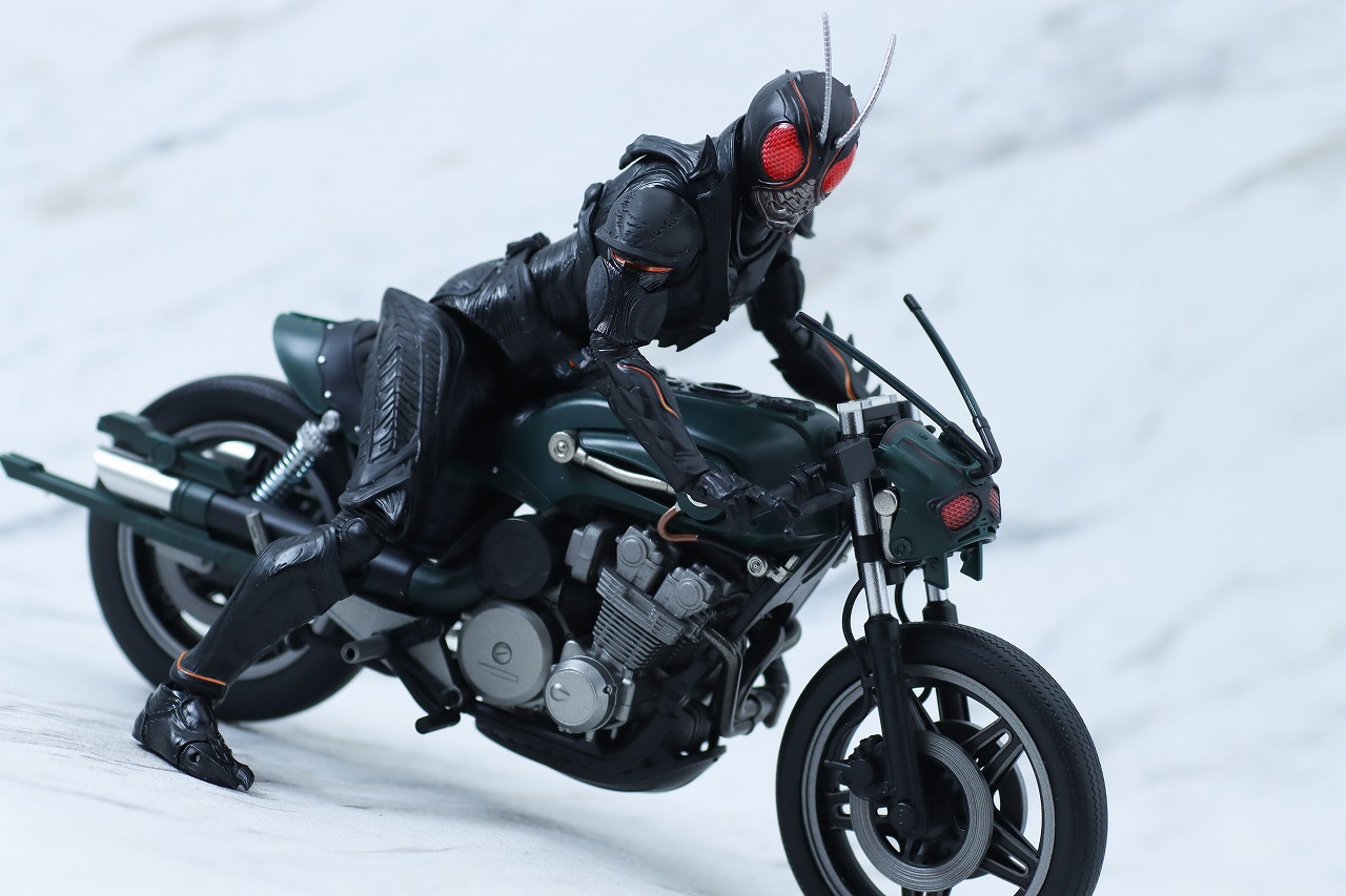 S.H.Figuarts バトルホッパー (仮面ライダーBLACK SUN) Ss-